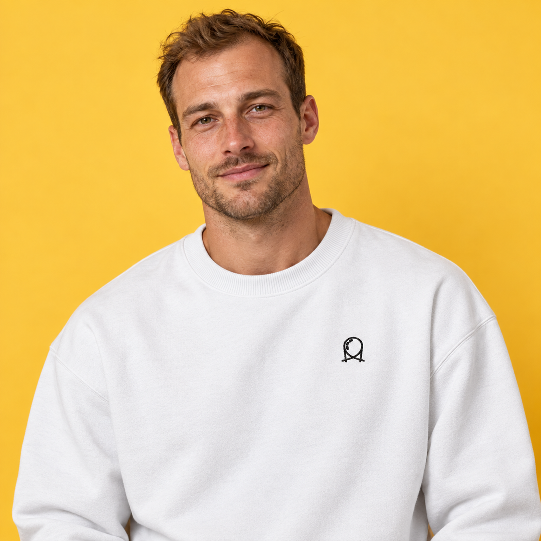 Classic Looping Stick Sweatshirt in Weiß am Model