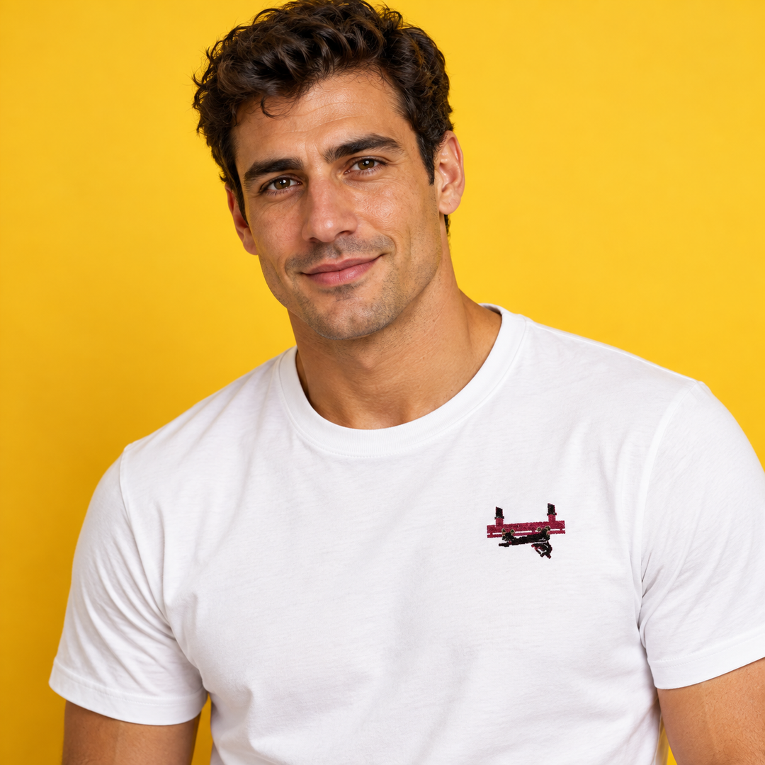 Flying Coaster Brühl Frontcar Stick T-Shirt – Weiß – Model